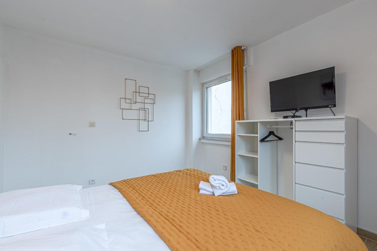 Les Trois Frontieres Apartment Terville Bagian luar foto