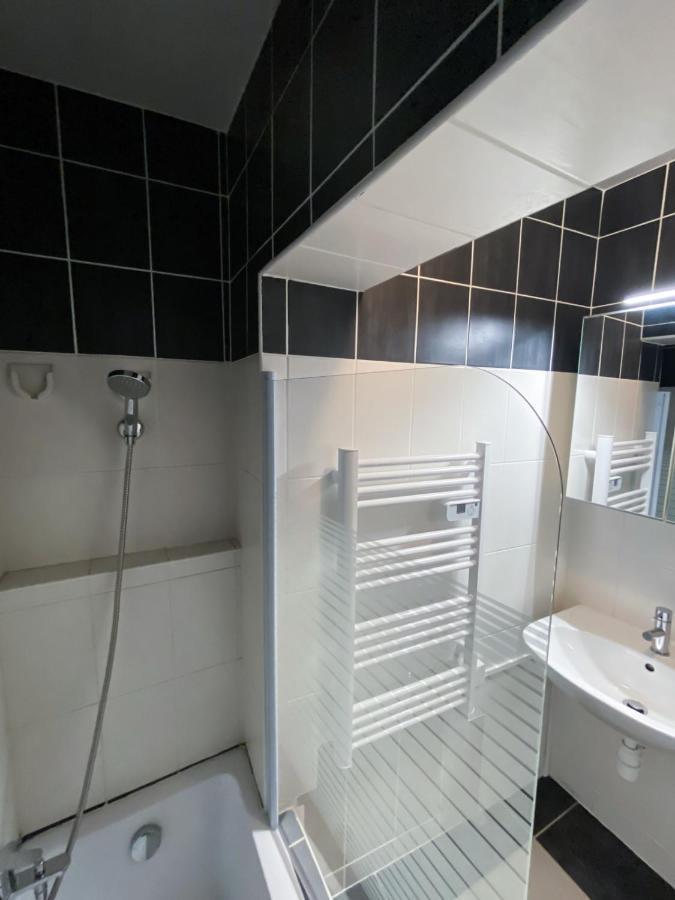 Les Trois Frontieres Apartment Terville Bagian luar foto